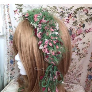 Rustic Green Crochet Headband with Flowers – Handmade Cottagecore Fairycore Hair Accessory, Boho Garden Style Gift for Her.A0118