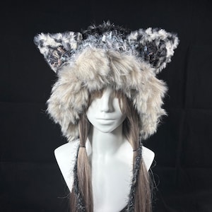 Handgemaakte gehaakte beanie met vossenoren: pluche gebreide cosplaycapuchon, grijs harig, zwart garen