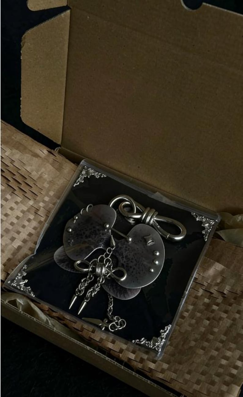 Dangle Chain Keychain Punk Dark Butterfly Orchid Keychain, Gothic Pendant Keychain, Handmade ...