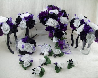Ramo de novia de rosas moradas - Flores de boda moradas - Ramo de novia en cascada - Boda en morado y negro - Flores de seda - Ramo de dama de honor