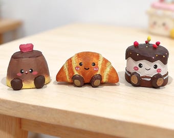 Pastel de madera tallado a mano / Mini pastel de pudín con forma de croissant / Decoración de escritorio / Regalo para amantes de los postres / Regalos de San Valentín / Colección de pasteles