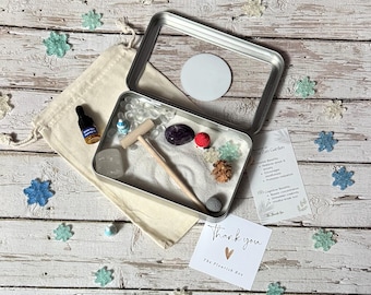 Mini Zen Garden Kit - Winter Zen Garden Kit – Mini Mindfulness Desk Garden with Crystals, White Sand/Essential Oil - Aromatherapy