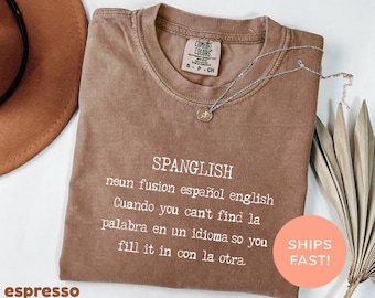 Camiseta Comfort Colors® con definición de spanglish, camiseta latina, camiseta de maestra de español, camiseta maestra, camiseta de maestra bilingüe, camiseta mexicana