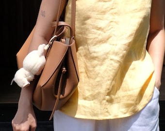 Linen V-Neck Tank Top: Sleeveless Summer Blouse