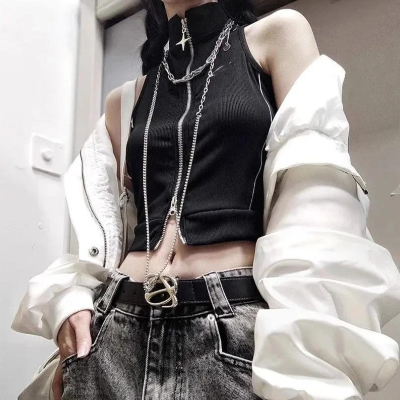 Women's Casual Retro Jacket | Long Sleeve Punk Alternative Coat | Gothic Vintage Y2k Fashion
.
Cropped gothic streetwear jacket for women with long sleeves and edgy punk Y2K fashion design, perfect for alternative outfits.