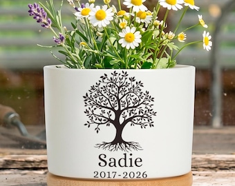 Vaso commemorativo personalizzato con nome e design dell'Albero della Vita, fioriera personalizzata in ricordo di una persona cara, regalo di condoglianze per la perdita di una persona cara.