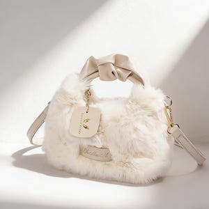 Fur Handbag for Girls, Faux Fur Shoulder Bag, Cute Fur Messenger Bag, Fluffy Mini Underarm Bag, Cute Cottagecore Schoolbag, Commute Tote Bag