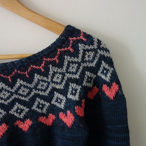 PATTERN Fairisle Hearts Sweater Knitting Pattern PDF / Stranded Colourwork Geometric Knit Sweater Tutorial
