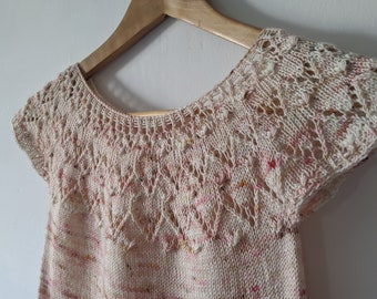 PATTERN Lace Crop with Loveheart Pattern Knitting Pattern /Lace Tee Heart Pattern Pdf / Handknit Cropped Sweater Tutorial