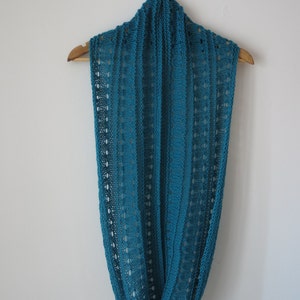 PATTERN Simple Textured Cowl Knitting Pattern PDF