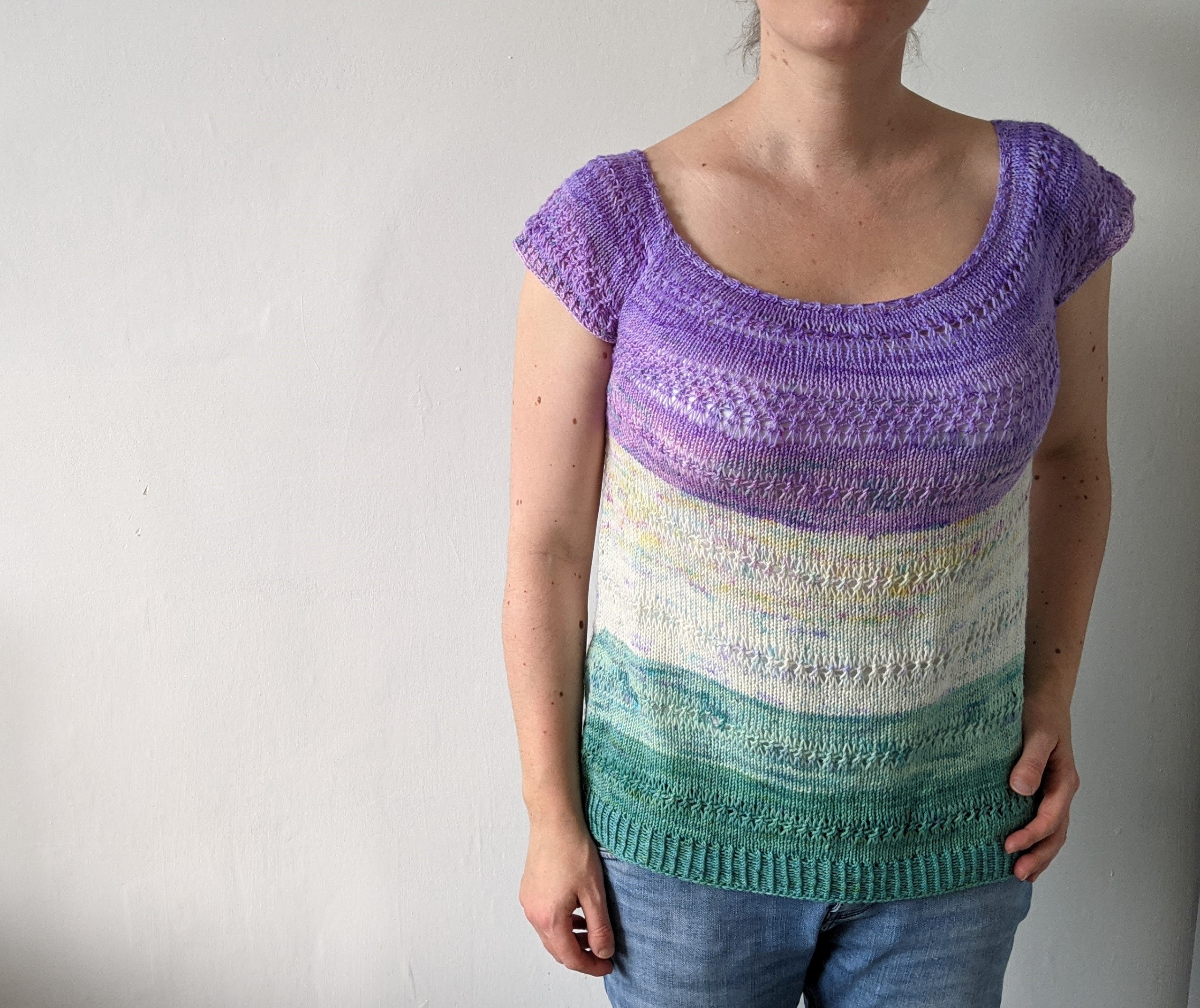 Knitting Top Tutorial PATTERN Yoked Tee Knitting Pattern / Gradient Knit Top Tutorial / Ombre ...