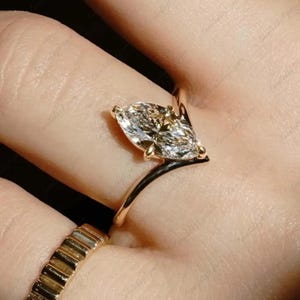 Unique Floating Marquise Moissanite Engagement Ring, Compass Set 4-Prong, Marquise Diamond Ring, Solitaire, 14K Gold Proposal Ring, Marquise