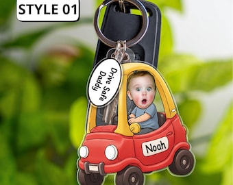 Llavero personalizado con foto de bebé: diseño de coche de dibujos animados, regalo para nuevos padres, llavero "Papá conduce con seguridad".