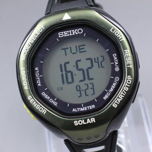Vintage [n mint] seiko alpinist s822-00a0 green solar mens digital watch japan