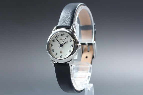 Seiko noie 1f21-0050 silver 25mm quartz ladies watch near mint vintage 1994 jpn/ retro wristwatch classic style timepiece gift