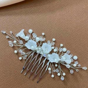 Bridal Hair Comb with Pearls and Crystals | Wedding Hair Accessory | Handmade Floral Hairpiece