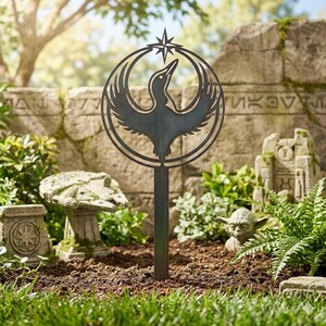Black metal loon lawn accent for wildlife lovers