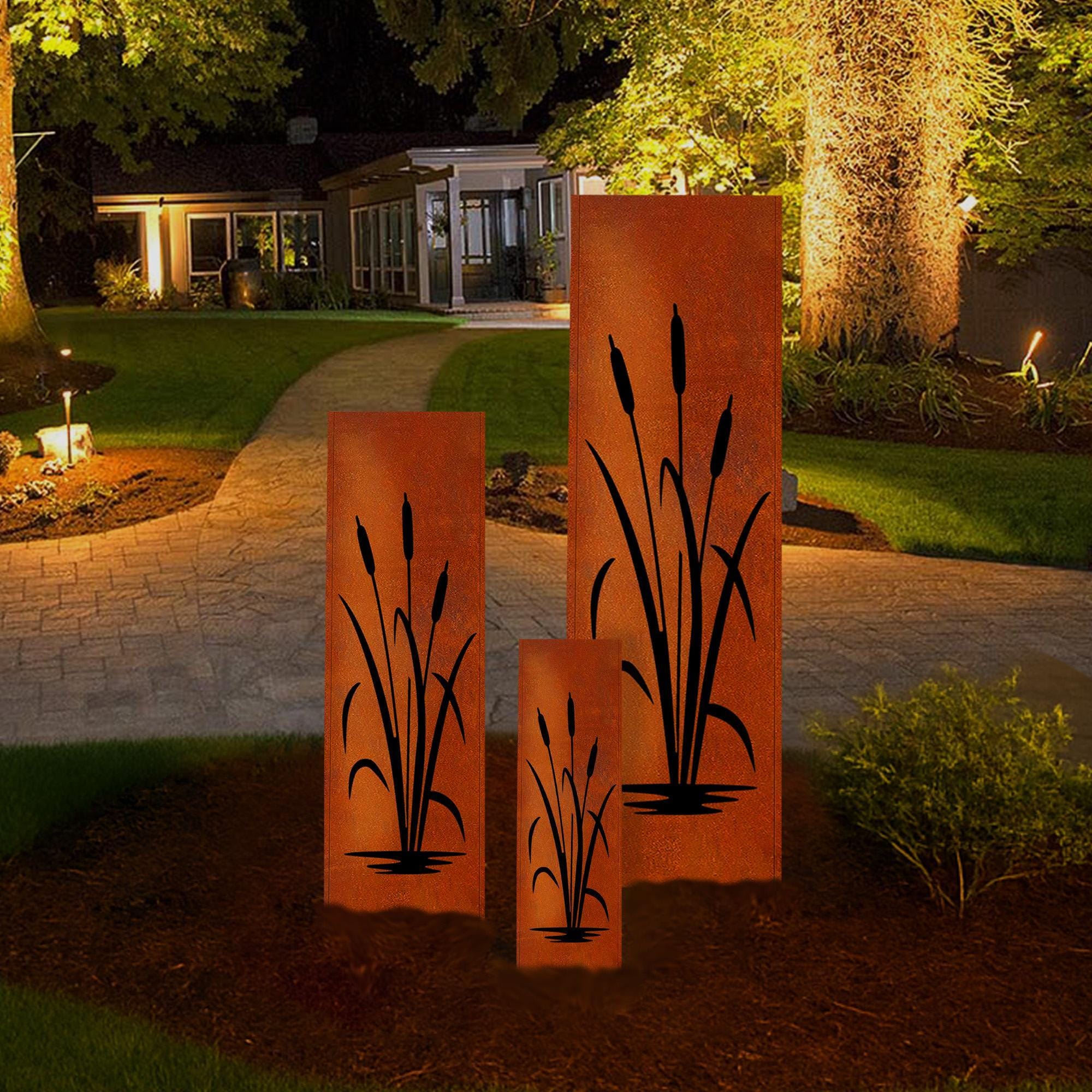 Hanging Reeds Reed Leaf Themed Metal Garden Decor, Large Rusty Garden Column ...