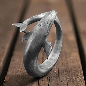 925 Sterling Silver Whale Ring – Ocean Animal Wrap Ring for Nature Lovers, Adjustable Marine Life Jewelry, Unique Gift for Him or Her