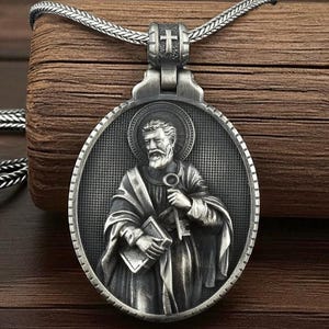 925 Sterling Silver Saint Peter Pendant Necklace – Catholic Key of Heaven Medal, Religious Gift for Him, Christian Faith Protection Jewelry