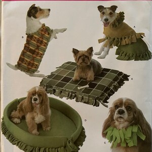 Simplicity Pattern 3960 No Sew Pet Accessories UNCUT