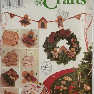 Simplicity 9768 Pattern No Sew Christmas Tree Topper, Ornaments, Tree Skirt, Wreath UNCUT