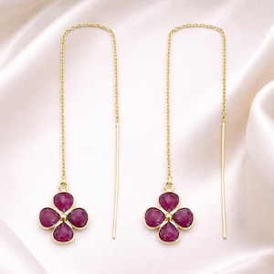 Örhängen med rubinblomma 6 mm | Handgjorda bezel-örhängen med röda ädelstenar | Minimalistiska smycken med juli-födelsesten