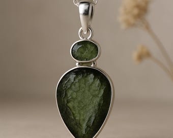Pendentif en moldavite, pendentif en argent sterling 925, pendentif authentique en moldavite, pierre de moldavite certifiée, cadeau pour elle, cadeau pour maman