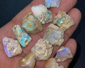Lote de ópalo etíope en bruto: Multi fuego, 30 cts, 5 piezas