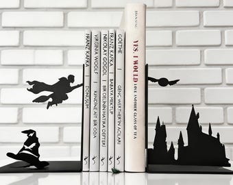 Vintage Black Metal Bookend | Decorative Figure Design | Desktop Organizer for Home Office | American Style Book Storage | Book Lover Gift
