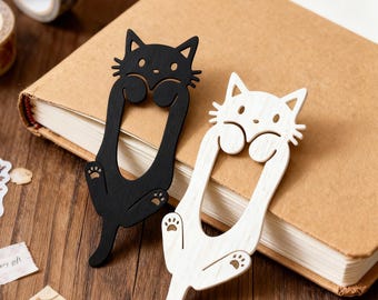 Cute Cat Bookmark for Readers | Adorable Hollow Cat Page Marker | Flexible Plastic Booklover Gift | Perfect for Journals, Planners & Novels