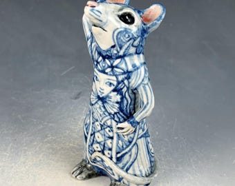 Lucky mouse figurine 5 inches tall with 4 leaf clover, star gazer