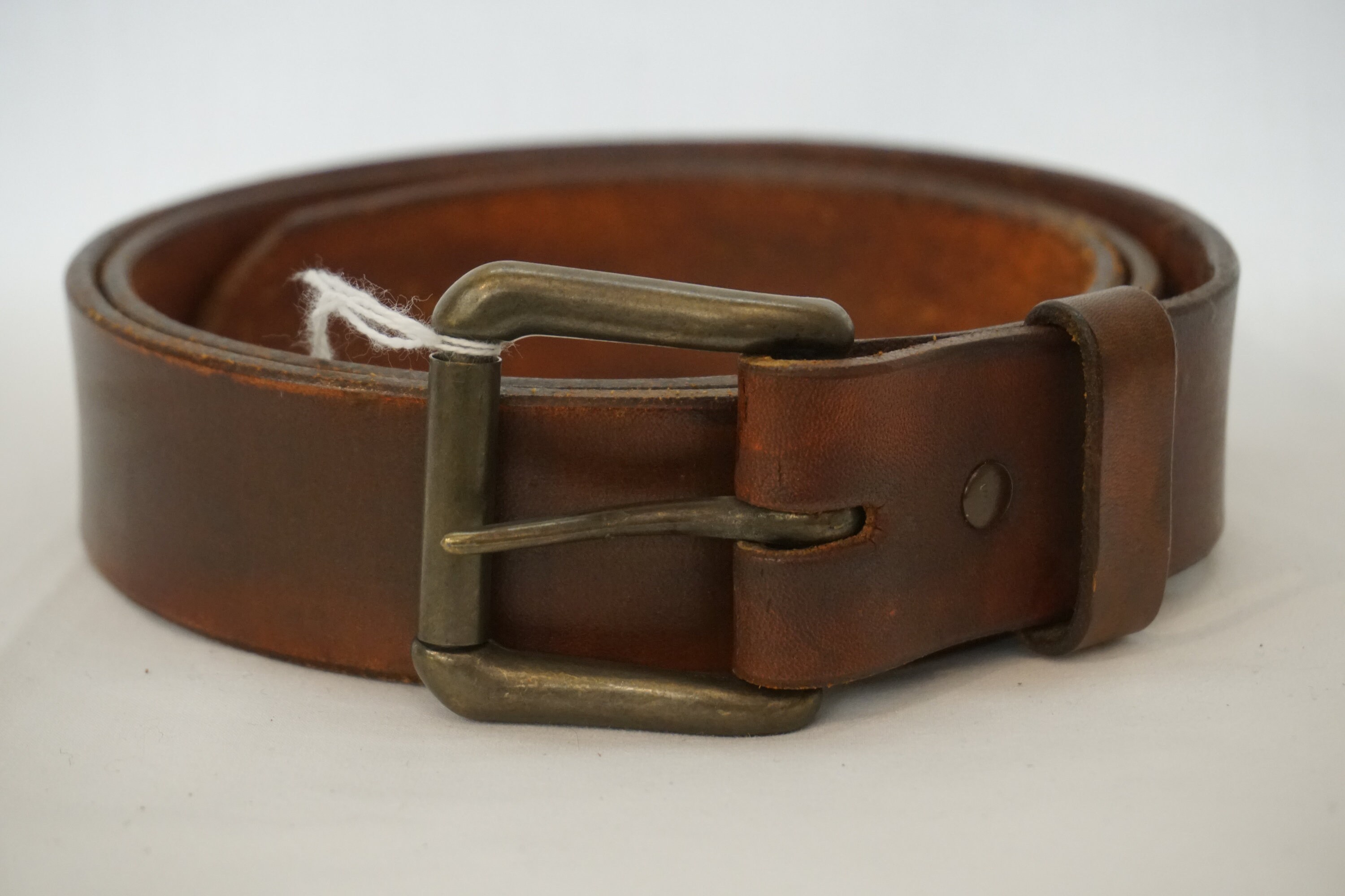 Genuine brown leather belt. Unisex belt. Bronze buckle & bronze studs. Size L. Buy Brown Leather Western Belt | Bronze Buckle | Capo Pelle main image 3