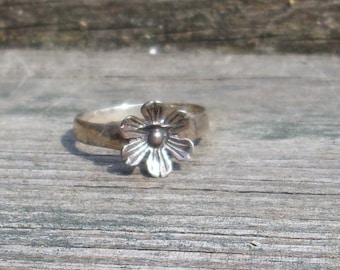 Flower Power Ring