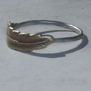 Feather Stack Ring In Sterling Silver | Goldfish Jewellery Design Studio - Foto 2
