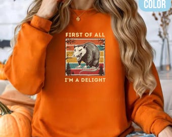 Horror sarkastisches Sweatshirt - Zuerst bin ich ein Freude Trendiges Sweatshirt - Gildan 18000 Rundhals-Sweatshirt für Unisex - Lustiges Sweatshirt