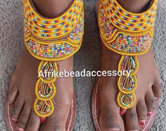 Sandalias gladiadoras de cuero con cuentas, hechas a mano, estilo bohemio tribal, para mujer masái, ideales para festivales.