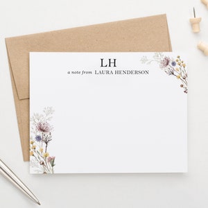 Elegant Monogrammed Stationary with Name, Wildflower Stationery Watercolor Note Cards, Classic Notecards with Envelopes, 2 Initials MS069