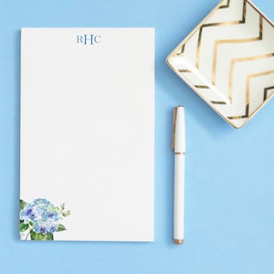 Conjunto estacionario de monograma personalizado con iniciales, Bloc de notas de hortensias de acuarela con flores, papelería monograma con hortensias, NP457