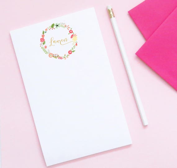 Personalized Floral Note Pads for Girls Customized Writing Paper Pads, Elegant Floral Stationery Paper, Womens Floral Wreath Notepaper NP047