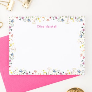 Personalisiertes Briefpapier für Mädchen, Kinder Grußkarte mit Umschlag, Personalisierte Wildblumen Briefpapier mit Bordürendesign KS242