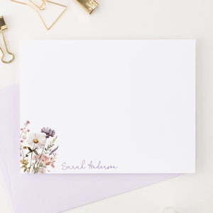 Notitiekaarten Gepersonaliseerde briefpapier op maat met enveloppen, briefpapiersets Wildflower voor vrouwen, gepersonaliseerde briefpapierkaarten met bloemen PS200