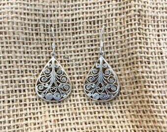 Medium drop Sterling Silver Filigree Earrings