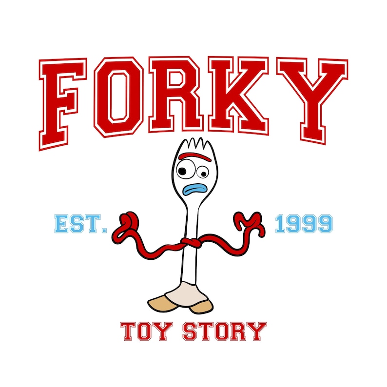 K&ouml;nnte beinhalten: Ein wei&szlig;es Grafikdesign mit Forky aus Toy Story. Das Wort "FORKY" steht in roten Blockbuchstaben &uuml;ber der Figur. Unter Forky stehen die Worte "TOY STORY" in roten Blockbuchstaben. Der Text "EST. 1999" ist hellblau.