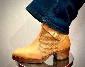 Rare 70s Tan Leather Platform Boots