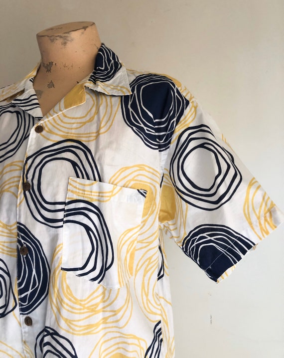 Geometric Patterned Short Sleeve Shirt