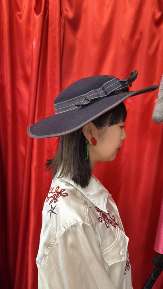 Distinctive Hats Leaves Motif Lace in Navy 19407-NAV