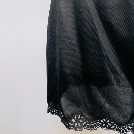 1930s Short Slip Lace-Trimmed Black Chemise - image 8