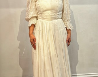 Vintage 70s Boho Wedding Dress