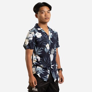 Navy Tropical Floral Print Short Sleeve Shirt image 4